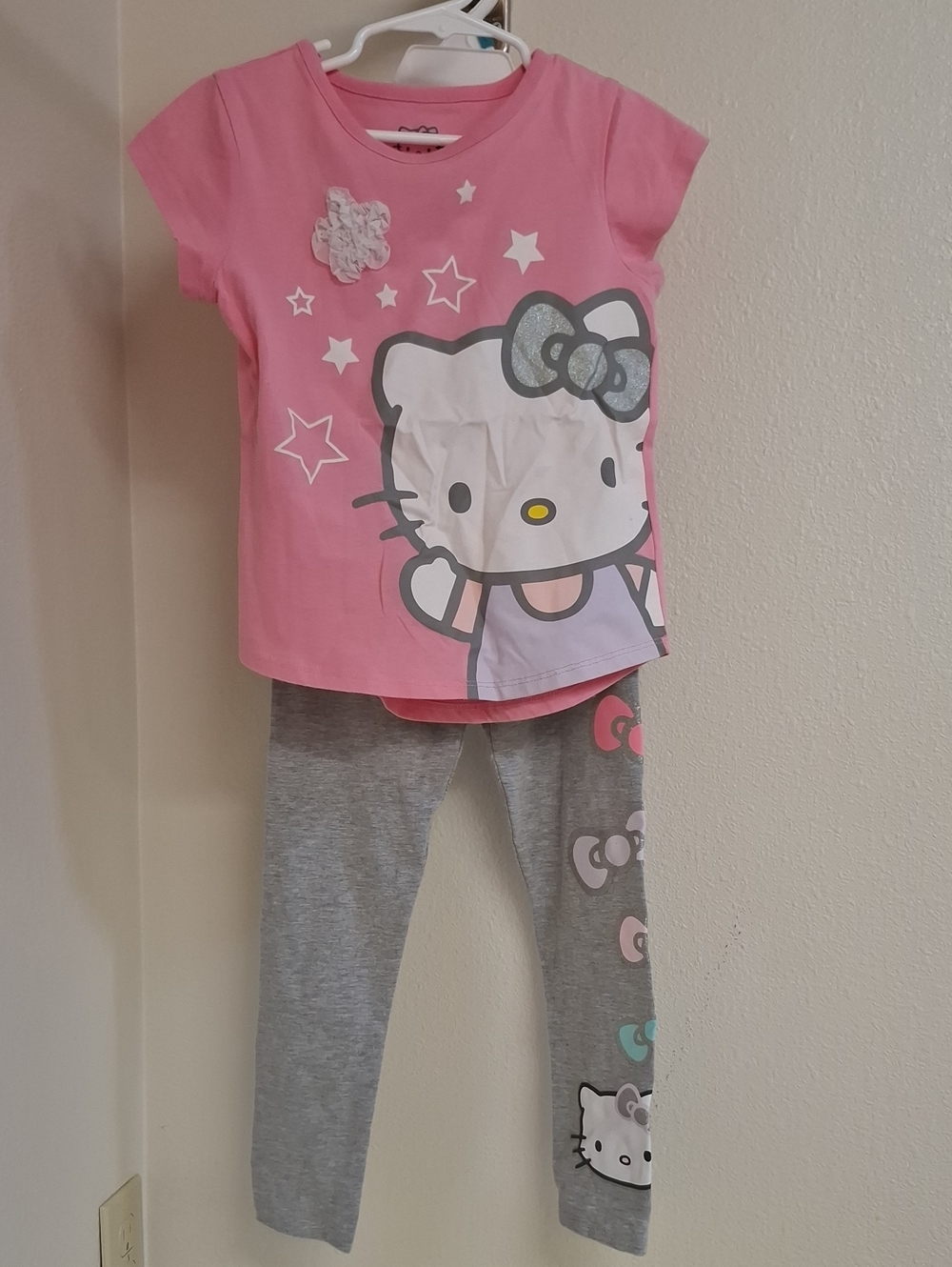 Hello Kitty Pink Tee with Gray Bow Accent Leggings